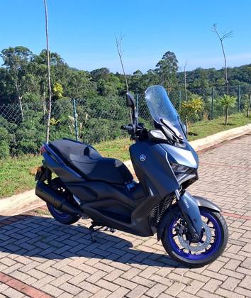YAMAHA XMAX 250 CONNECTED ABS YAMAHA XMAX 250 CONNECTED ABS
